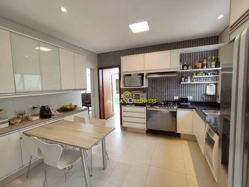 Casa de Condomínio com 4 quartos à venda, 360m2 em Santana De Parnaiba - SP - imagem 9 Foto 9 de Casa de Condomínio com 4 quartos à venda, 360m2 em Santana De Parnaiba - SP