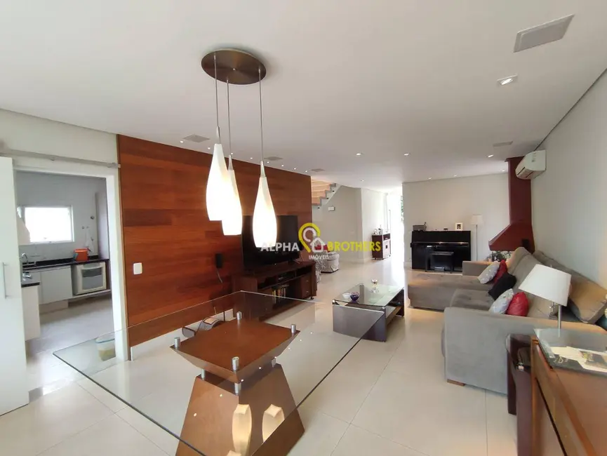 Casa de Condomínio com 4 quartos à venda, 360m2 em Santana De Parnaiba - SP - imagem 3 Foto 3 de Casa de Condomínio com 4 quartos à venda, 360m2 em Santana De Parnaiba - SP