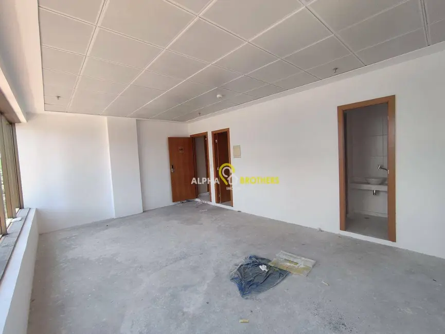Foto 3 de Sala Comercial à venda, 35m2 em Empresarial 18 do Forte, Barueri - SP