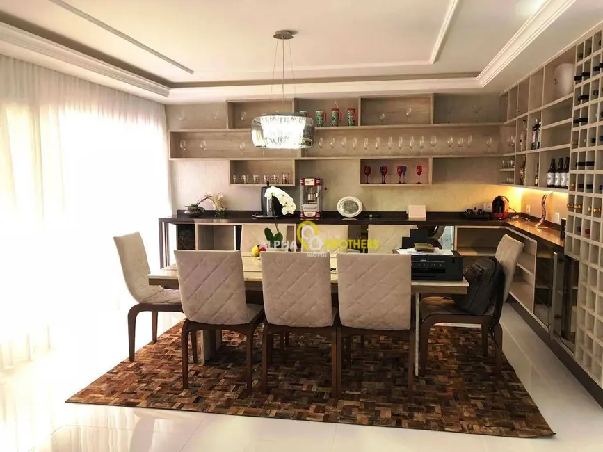 Foto 4 de Casa de Condomínio com 4 quartos à venda, 385m2 em Santana De Parnaiba - SP