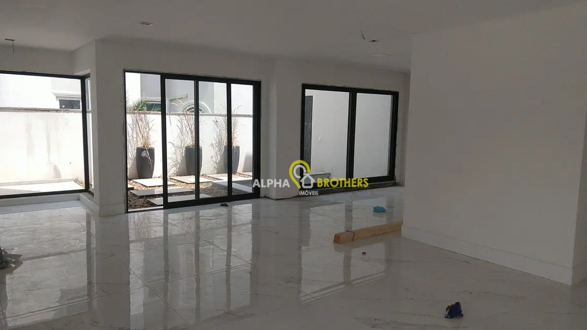 Foto 4 de Casa de Condomínio com 4 quartos à venda, 750m2 em Santana De Parnaiba - SP