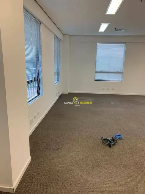 Sala Comercial para alugar, 88m2 em Alphaville Industrial, Barueri - SP - imagem 5 Foto 5 de Sala Comercial para alugar, 88m2 em Alphaville Industrial, Barueri - SP