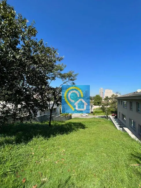 Foto 4 de Terreno / Lote à venda, 722m2 em Santana De Parnaiba - SP