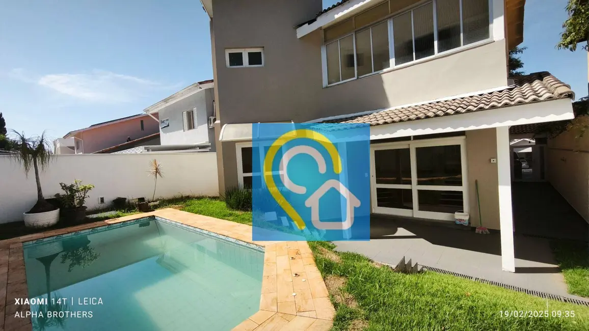 Foto 2 de Casa de Condomínio com 3 quartos à venda, 360m2 em Santana De Parnaiba - SP