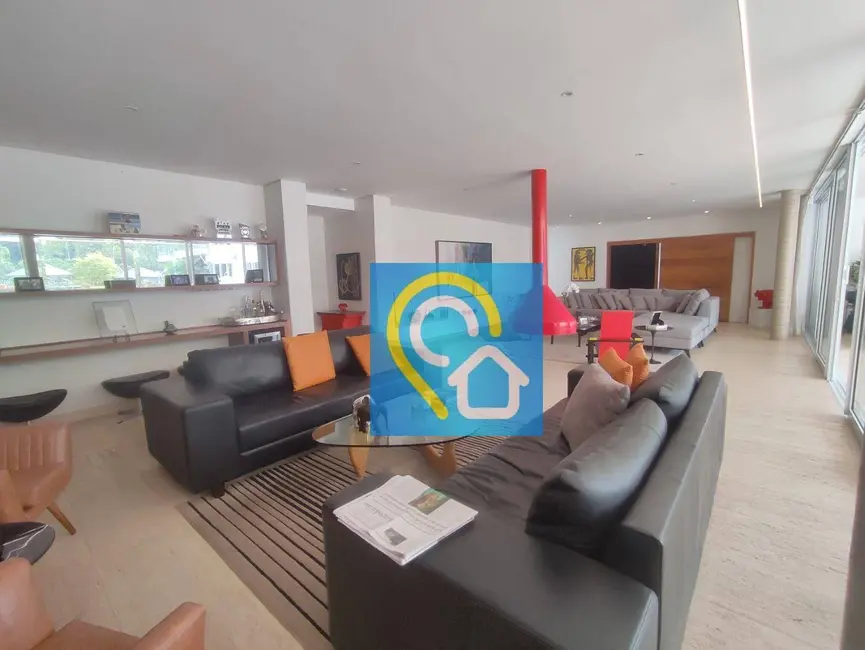 Casa de Condomínio com 4 quartos à venda, 1900m2 em Tamboré, Barueri - SP - imagem 9 Foto 9 de Casa de Condomínio com 4 quartos à venda, 1900m2 em Tamboré, Barueri - SP