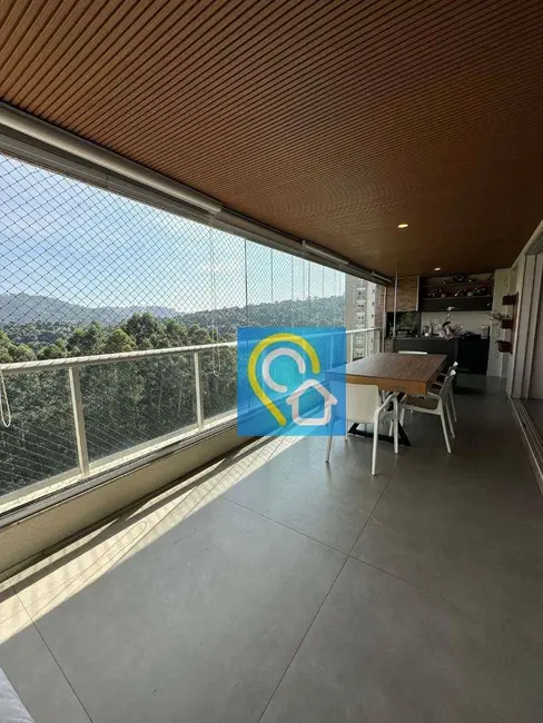 Foto 9 de Apartamento com 3 quartos à venda, 228m2 em Santana De Parnaiba - SP