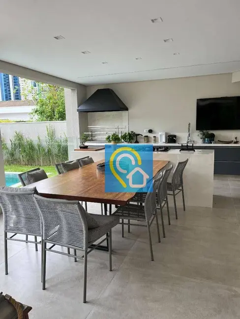 Foto 6 de Casa de Condomínio com 4 quartos à venda, 850m2 em Barueri - SP