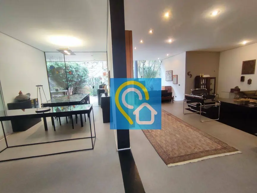 Casa de Condomínio com 3 quartos à venda, 1340m2 em Residencial Tamboré, Barueri - SP - imagem 8 Foto 8 de Casa de Condomínio com 3 quartos à venda, 1340m2 em Residencial Tamboré, Barueri - SP