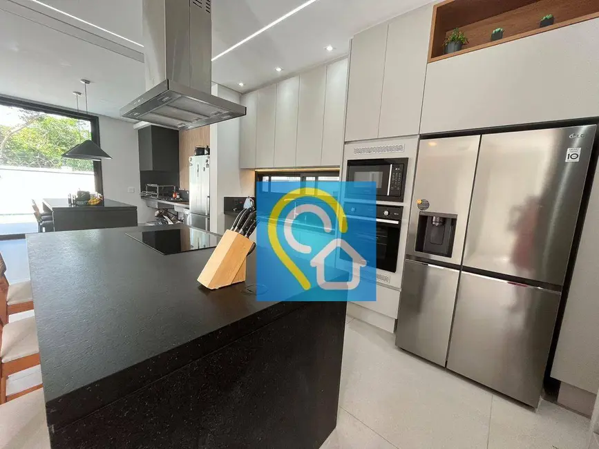 Casa de Condomínio com 5 quartos à venda, 420m2 em Santana De Parnaiba - SP - imagem 8 Foto 8 de Casa de Condomínio com 5 quartos à venda, 420m2 em Santana De Parnaiba - SP