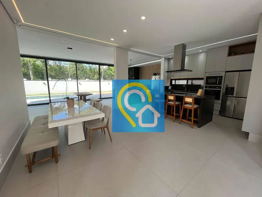 Casa de Condomínio com 5 quartos à venda, 420m2 em Santana De Parnaiba - SP - imagem 3 Foto 3 de Casa de Condomínio com 5 quartos à venda, 420m2 em Santana De Parnaiba - SP