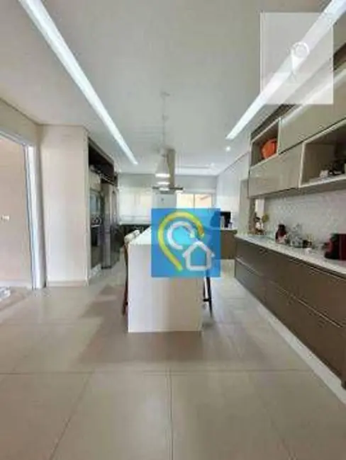 Casa de Condomínio com 4 quartos à venda, 424m2 em Santana De Parnaiba - SP - imagem 9 Foto 9 de Casa de Condomínio com 4 quartos à venda, 424m2 em Santana De Parnaiba - SP