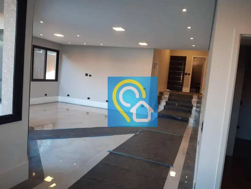 Foto 3 de Casa de Condomínio com 4 quartos à venda e para alugar, 360m2 em Parque Sinai, Santana De Parnaiba - SP