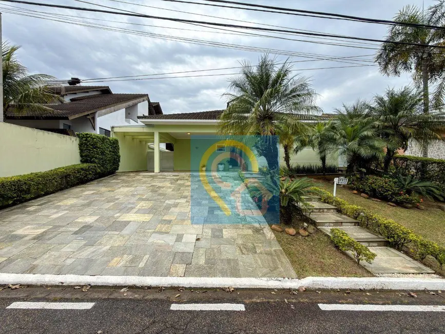 Foto 1 de Casa de Condomínio com 4 quartos para alugar, 600m2 em Santana De Parnaiba - SP