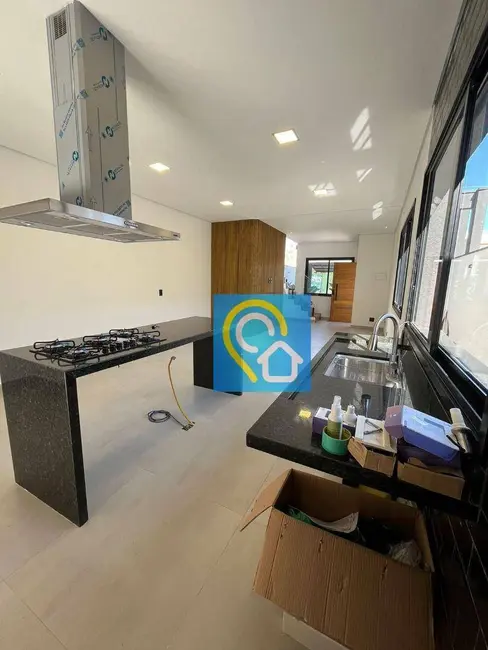 Foto 3 de Casa de Condomínio com 3 quartos à venda, 150m2 em Santana De Parnaiba - SP