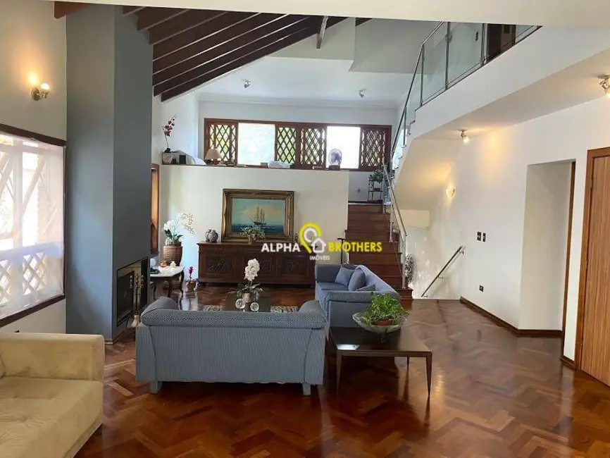 Foto 3 de Casa de Condomínio com 3 quartos à venda, 450m2 em Santana De Parnaiba - SP