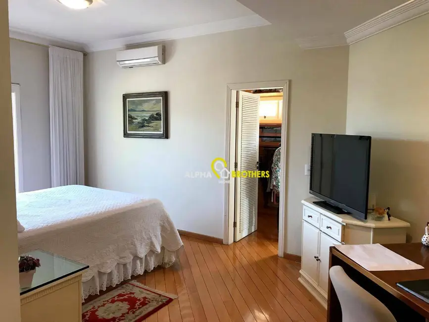 Foto 9 de Casa de Condomínio com 3 quartos à venda, 560m2 em Santana De Parnaiba - SP