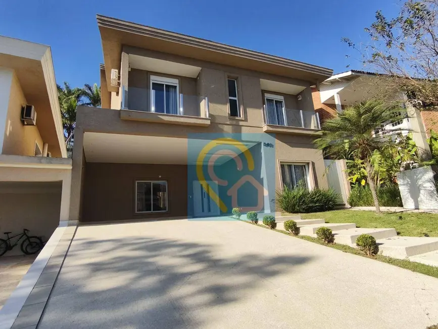 Foto 2 de Casa de Condomínio com 4 quartos para alugar, 400m2 em Santana De Parnaiba - SP