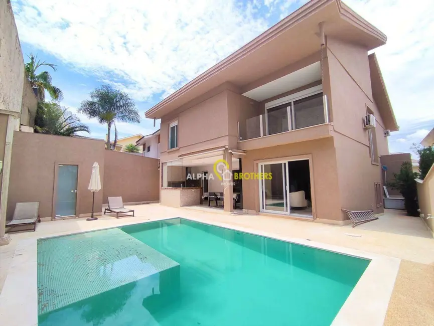 Foto 2 de Casa de Condomínio com 4 quartos para alugar, 400m2 em Santana De Parnaiba - SP