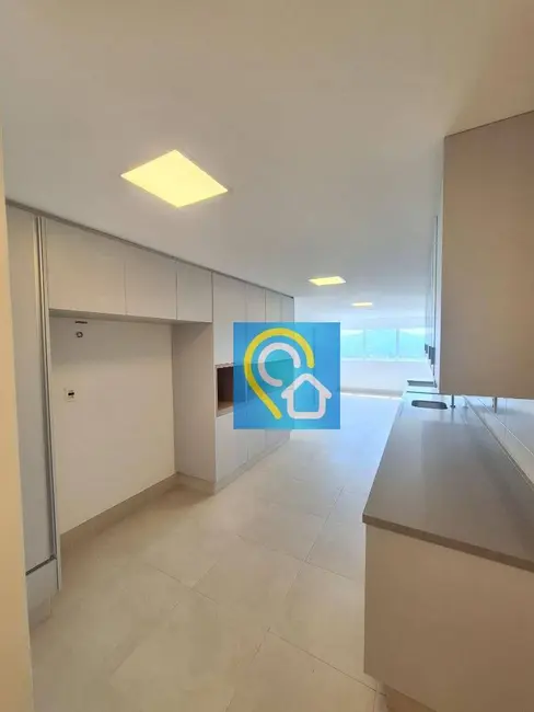 Foto 6 de Apartamento com 3 quartos para alugar, 338m2 em Alphaville Empresarial, Barueri - SP