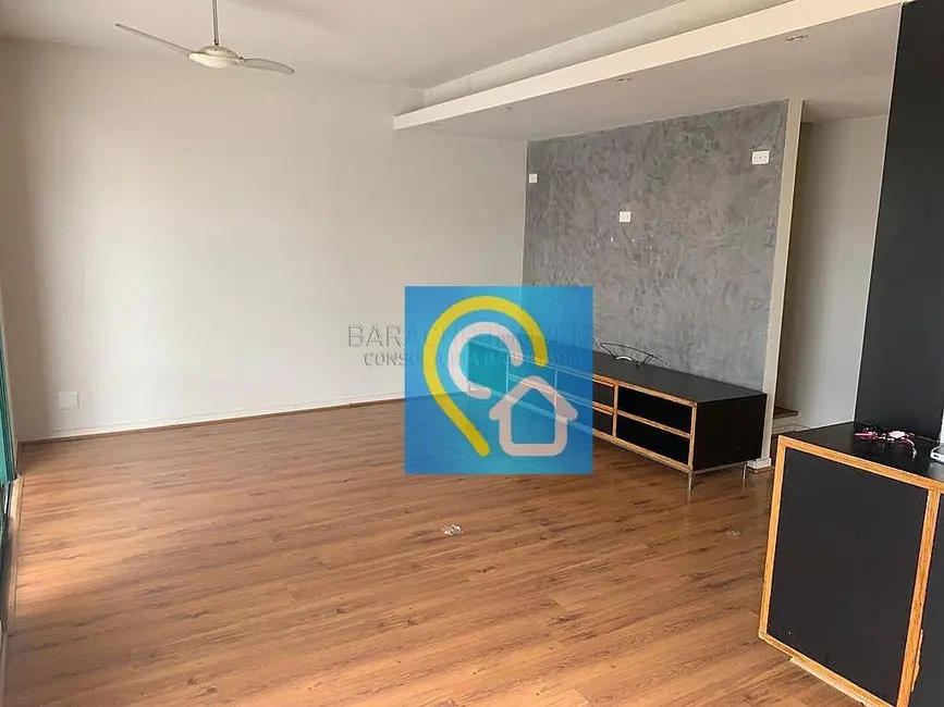 Casa de Condomínio com 3 quartos à venda, 220m2 em Santana De Parnaiba - SP - imagem 3 Foto 3 de Casa de Condomínio com 3 quartos à venda, 220m2 em Santana De Parnaiba - SP