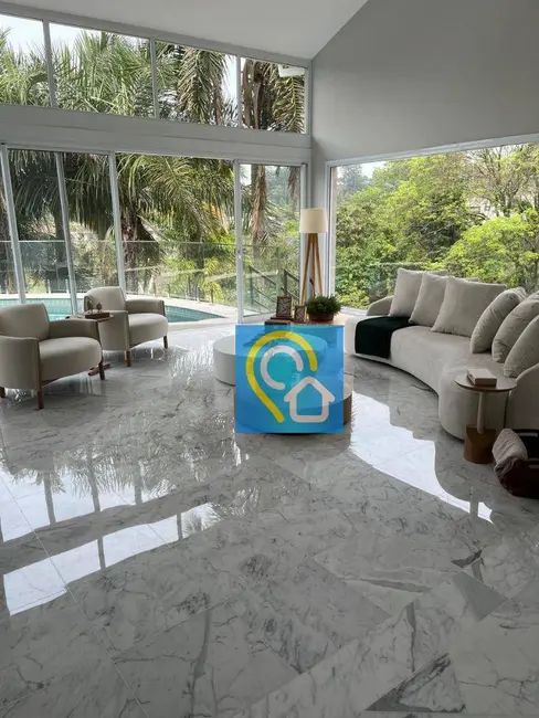 Casa de Condomínio com 4 quartos à venda, 1500m2 em Residencial Tamboré, Barueri - SP - imagem 6 Foto 6 de Casa de Condomínio com 4 quartos à venda, 1500m2 em Residencial Tamboré, Barueri - SP