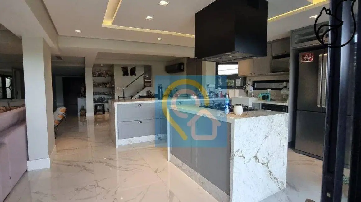 Foto 4 de Casa de Condomínio com 3 quartos à venda, 360m2 em Santana De Parnaiba - SP