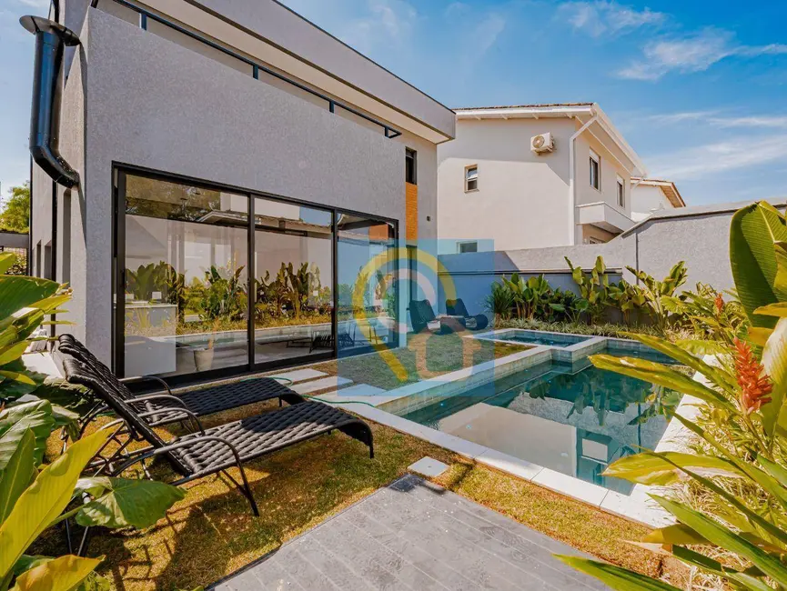 Foto 4 de Casa de Condomínio com 4 quartos à venda, 302m2 em Santana De Parnaiba - SP