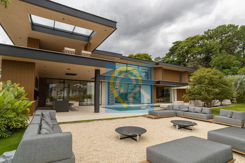 Casa de Condomínio com 5 quartos à venda, 879m2 em Barueri - SP - imagem 1 Foto 1 de Casa de Condomínio com 5 quartos à venda, 879m2 em Barueri - SP