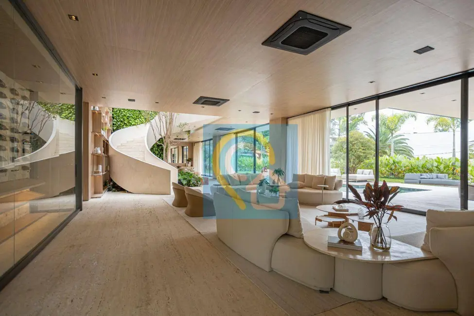 Casa de Condomínio com 5 quartos à venda, 879m2 em Barueri - SP - imagem 4 Foto 4 de Casa de Condomínio com 5 quartos à venda, 879m2 em Barueri - SP