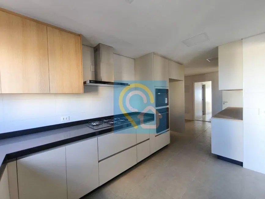 Apartamento com 3 quartos para alugar, 285m2 em Barueri - SP - imagem 8 Foto 8 de Apartamento com 3 quartos para alugar, 285m2 em Barueri - SP