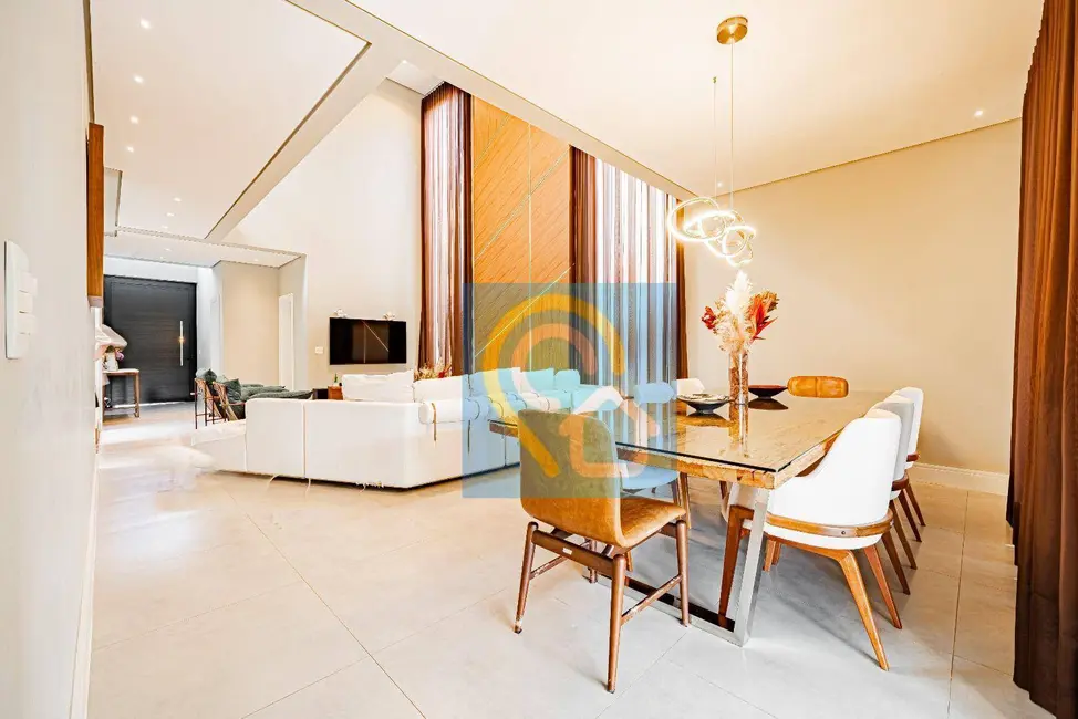 Casa de Condomínio com 4 quartos à venda, 420m2 em Santana De Parnaiba - SP - imagem 3 Foto 3 de Casa de Condomínio com 4 quartos à venda, 420m2 em Santana De Parnaiba - SP