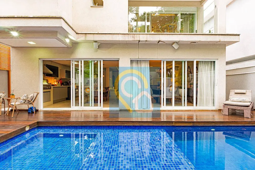 Foto 9 de Casa de Condomínio com 4 quartos à venda, 300m2 em Santana De Parnaiba - SP