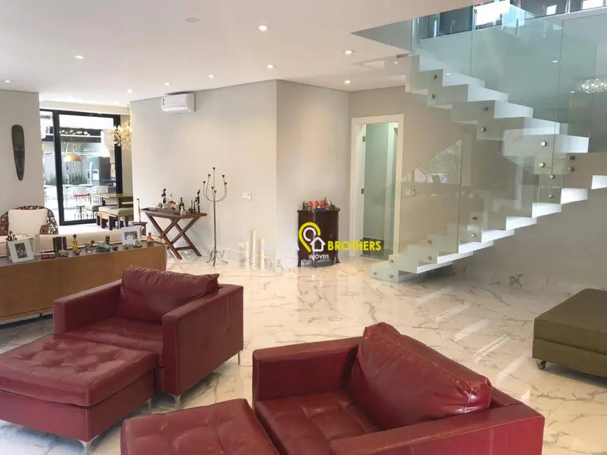 Foto 3 de Casa de Condomínio com 4 quartos para alugar, 520m2 em Tamboré, Santana De Parnaiba - SP