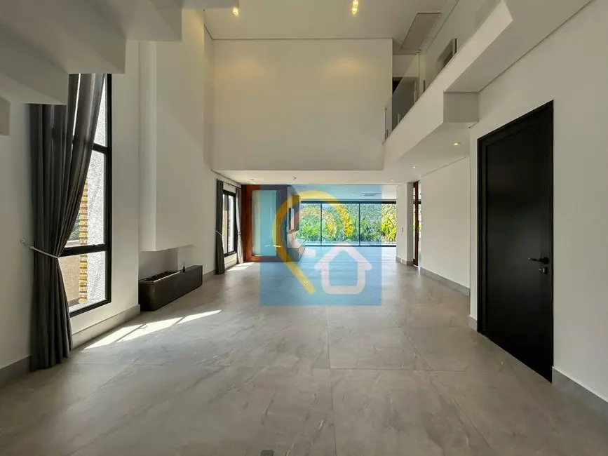 Casa de Condomínio com 3 quartos à venda e para alugar, 420m2 em Tamboré, Santana De Parnaiba - SP - imagem 5 Foto 5 de Casa de Condomínio com 3 quartos à venda e para alugar, 420m2 em Tamboré, Santana De Parnaiba - SP