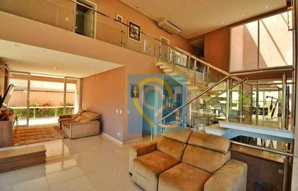 Foto 2 de Casa de Condomínio com 4 quartos à venda e para alugar, 440m2 em Santana De Parnaiba - SP