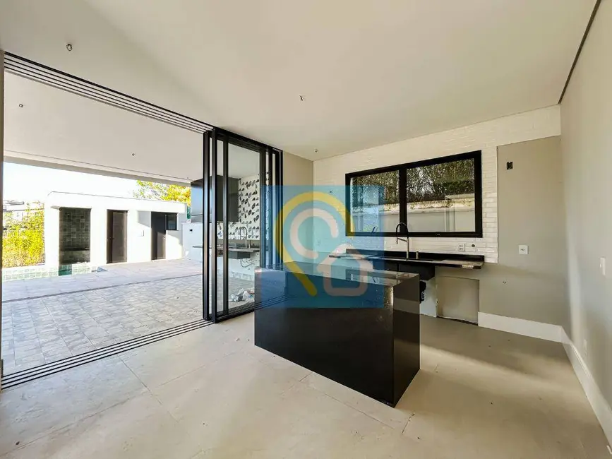 Casa de Condomínio com 5 quartos à venda, 557m2 em Tamboré, Santana De Parnaiba - SP - imagem 9 Foto 9 de Casa de Condomínio com 5 quartos à venda, 557m2 em Tamboré, Santana De Parnaiba - SP