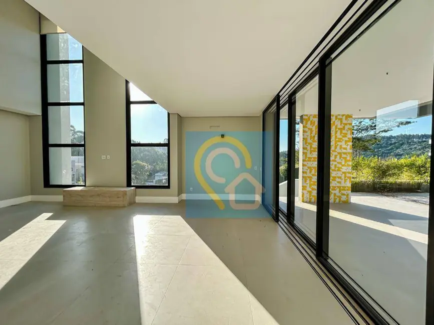 Casa de Condomínio com 5 quartos à venda, 557m2 em Tamboré, Santana De Parnaiba - SP - imagem 7 Foto 7 de Casa de Condomínio com 5 quartos à venda, 557m2 em Tamboré, Santana De Parnaiba - SP