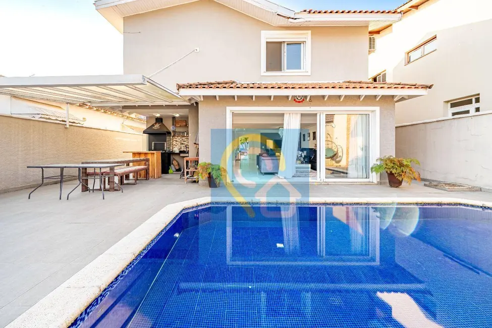 Foto 2 de Casa de Condomínio com 4 quartos à venda, 360m2 em Santana De Parnaiba - SP