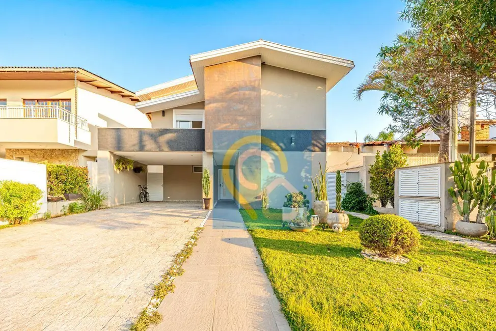 Foto 1 de Casa de Condomínio com 4 quartos à venda, 360m2 em Santana De Parnaiba - SP
