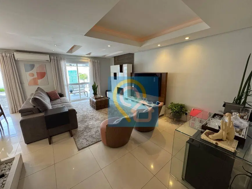 Foto 4 de Casa de Condomínio com 4 quartos à venda, 290m2 em Santana De Parnaiba - SP