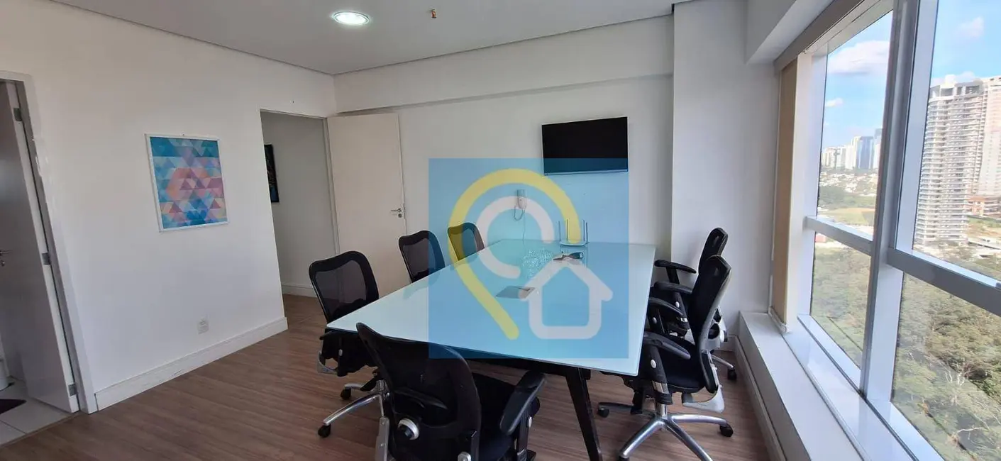 Sala Comercial para alugar, 64m2 em Alphaville Empresarial, Barueri - SP - imagem 3 Foto 3 de Sala Comercial para alugar, 64m2 em Alphaville Empresarial, Barueri - SP