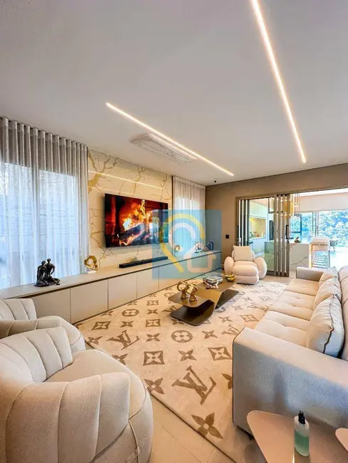 Foto 7 de Casa de Condomínio com 3 quartos à venda, 490m2 em Santana De Parnaiba - SP