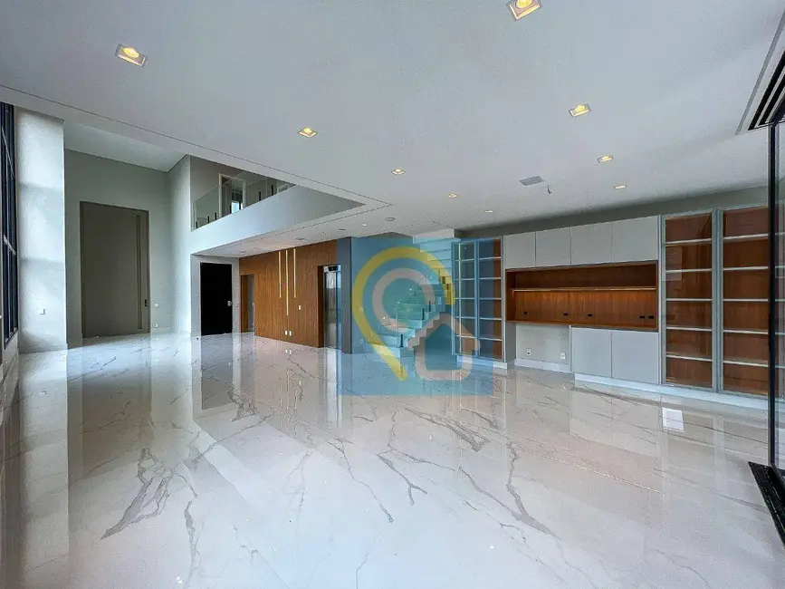 Casa de Condomínio com 4 quartos à venda, 505m2 em Santana De Parnaiba - SP - imagem 5 Foto 5 de Casa de Condomínio com 4 quartos à venda, 505m2 em Santana De Parnaiba - SP