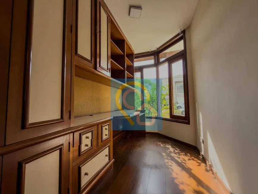 Casa de Condomínio com 3 quartos à venda e para alugar, 720m2 em Santana De Parnaiba - SP - imagem 6 Foto 6 de Casa de Condomínio com 3 quartos à venda e para alugar, 720m2 em Santana De Parnaiba - SP