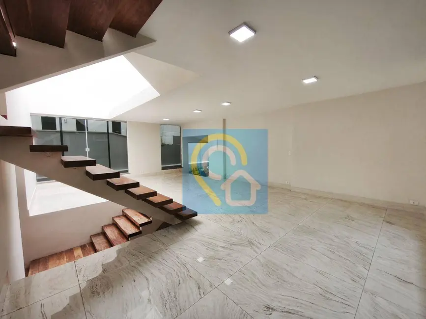 Casa de Condomínio com 5 quartos à venda, 360m2 em Santana De Parnaiba - SP - imagem 9 Foto 9 de Casa de Condomínio com 5 quartos à venda, 360m2 em Santana De Parnaiba - SP