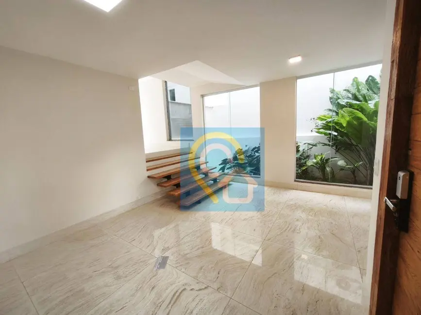 Casa de Condomínio com 5 quartos à venda, 360m2 em Santana De Parnaiba - SP - imagem 4 Foto 4 de Casa de Condomínio com 5 quartos à venda, 360m2 em Santana De Parnaiba - SP