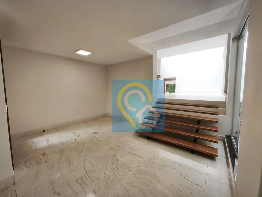 Casa de Condomínio com 5 quartos à venda, 360m2 em Santana De Parnaiba - SP - imagem 5 Foto 5 de Casa de Condomínio com 5 quartos à venda, 360m2 em Santana De Parnaiba - SP