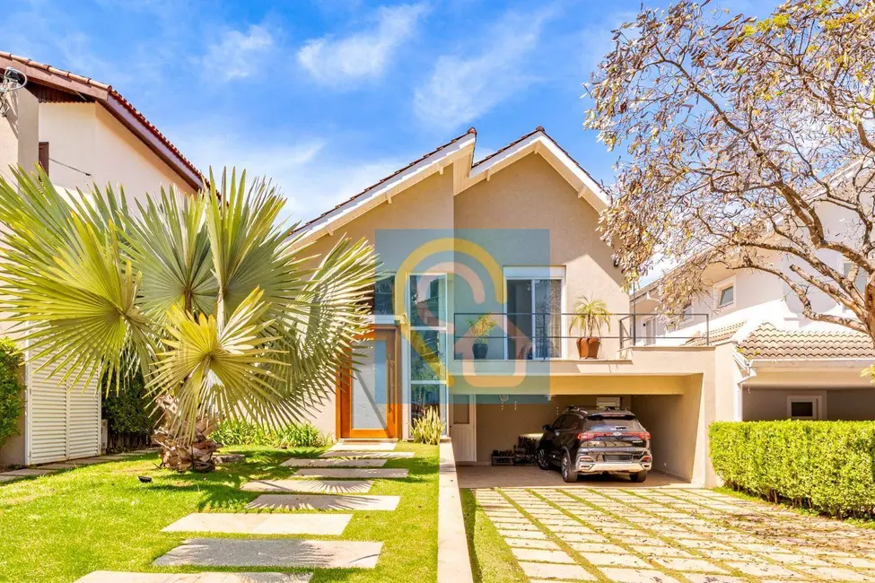 Foto 1 de Casa de Condomínio com 4 quartos à venda, 360m2 em Santana De Parnaiba - SP
