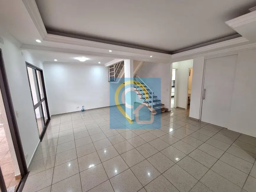 Foto 3 de Casa de Condomínio com 3 quartos para alugar, 180m2 em Santana De Parnaiba - SP