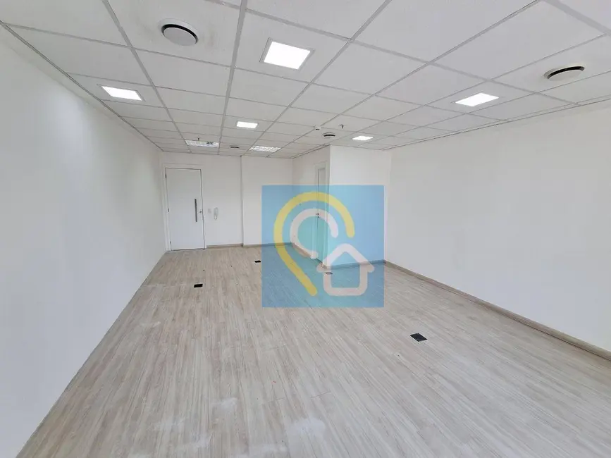 Sala Comercial para alugar, 40m2 em Alphaville Industrial, Barueri - SP - imagem 2 Foto 2 de Sala Comercial para alugar, 40m2 em Alphaville Industrial, Barueri - SP